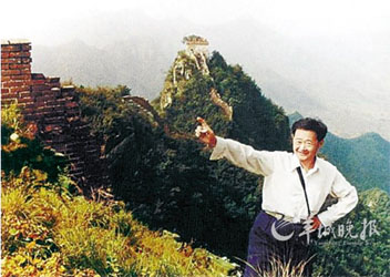 1986年，罗哲文登上了北京怀柔箭扣长城的险段